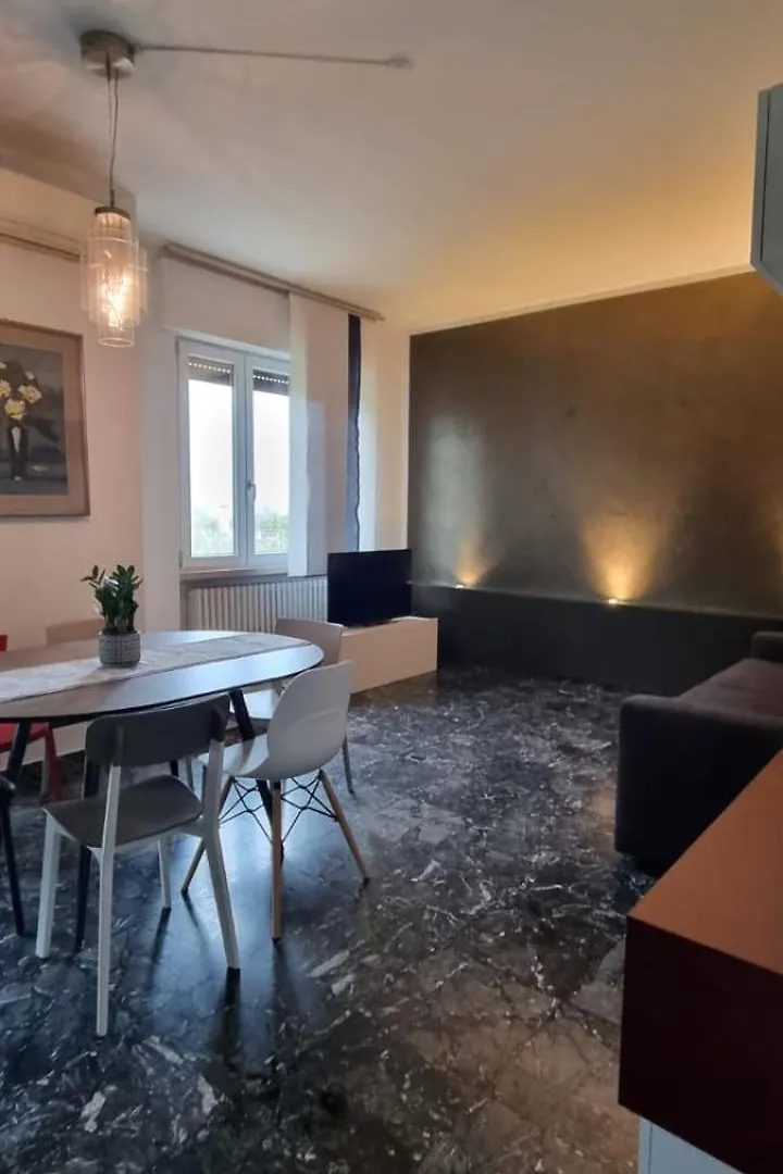 Apartment Praleor Lazise 0*,